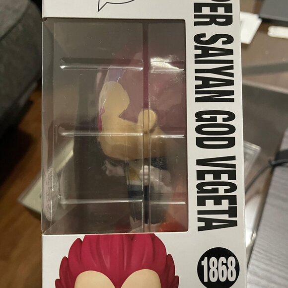 Funko POP! #1868 GLOW CHASE Super Saiyan God Vegeta - Dragon Ball Super Broly - Picture 5 of 6